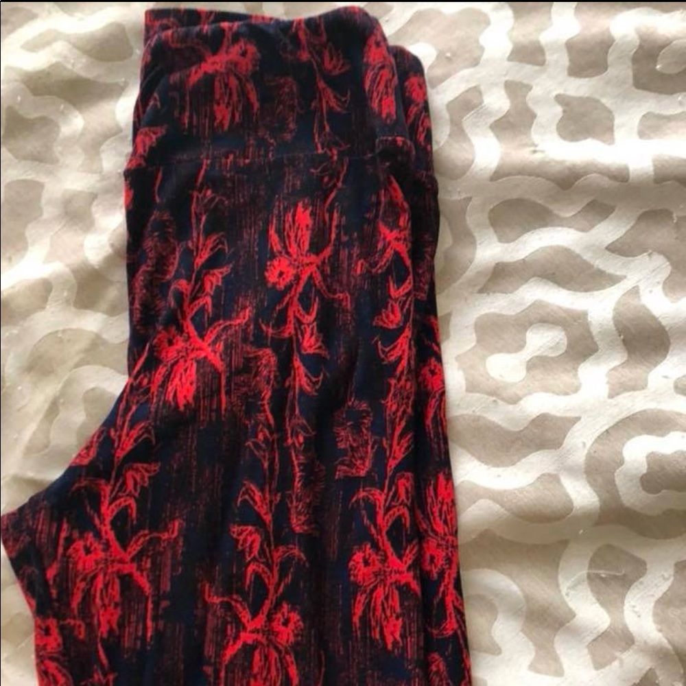 Lula roe leggings